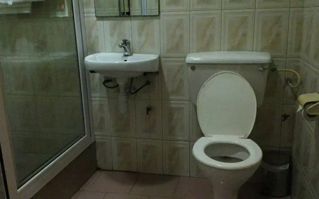 Takoradi Standard Hotel