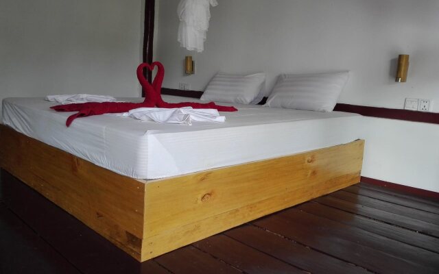 Malibu Hostel