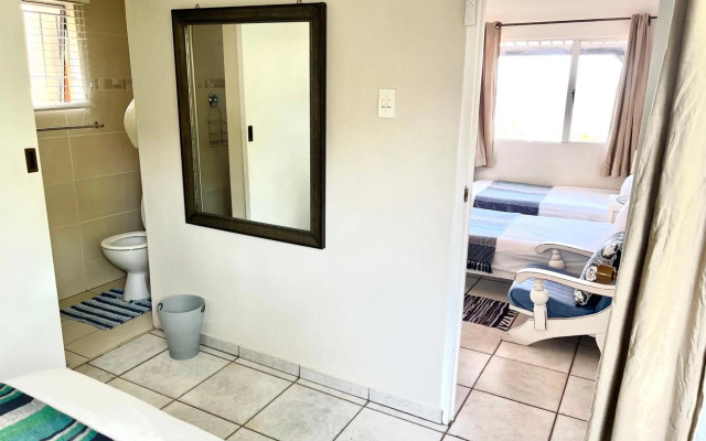 Ansteys Beach Self Catering Apartments