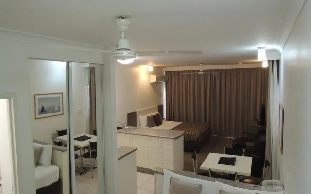 Reef Palms Motel