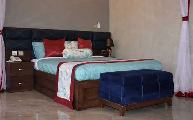 Pent House Inn Namugongo