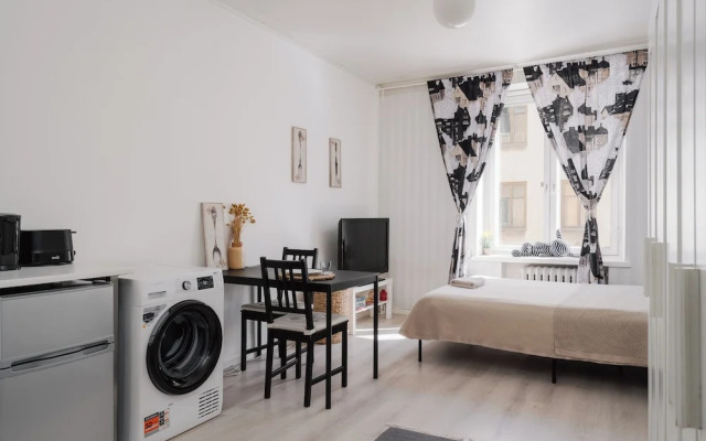 Cozy Studio Apt with Perfect Location