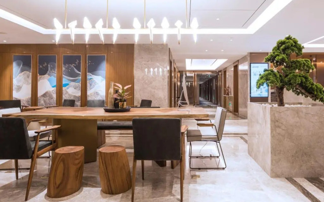 Yitel Collection (Beijing Yonghe Temple Hepingli Metro Station)