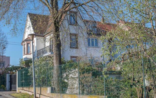 au-dessus du jardin appartement climatisé