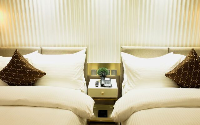 UMA Hotel and Residences