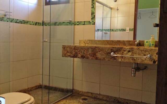 Casa na Praia de Taperapuan com piscina vista Mar