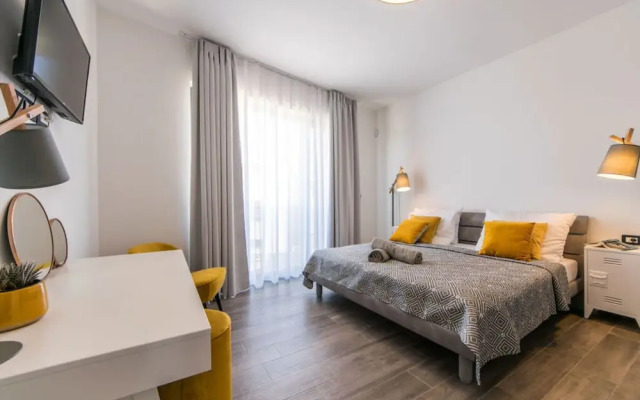 Zen Comfortable Holiday Residence