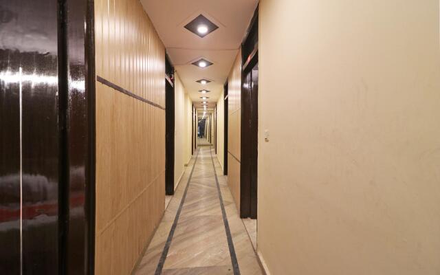 OYO 15763 Hotel Grand inn