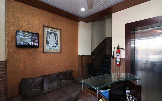 OYO 3735 Hotel Chilana Tower