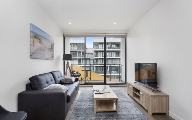 Sandy Hill Apartments by Ready Set Host