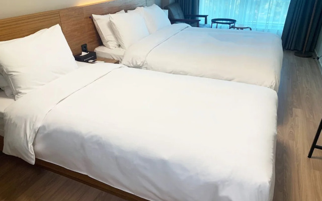 Chungchoho Best Hotel