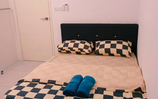 Comfortable18 3R2B 7pax Meritus Perai