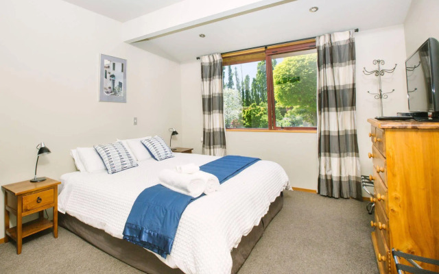 Wanaka Berry Farm and B&B