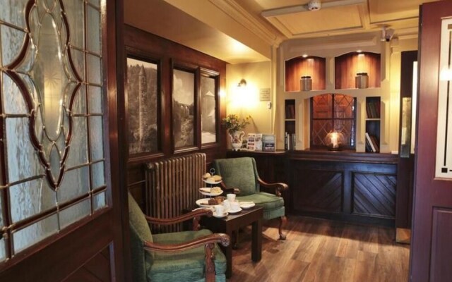 Jacob's Well Hotel
