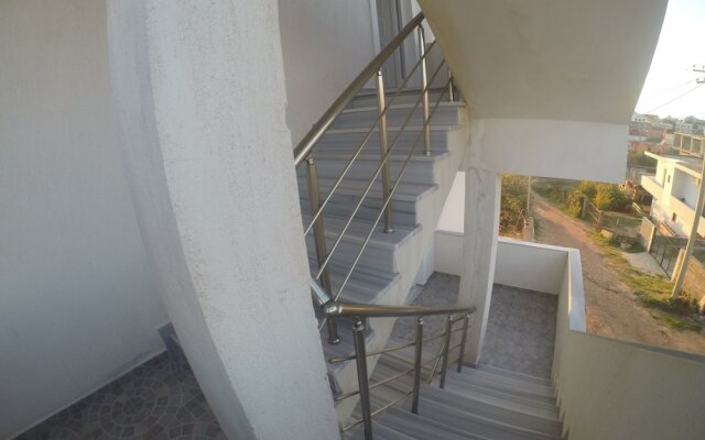 Aleksander Apartments