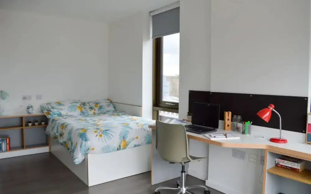 Student Only Byrom Point