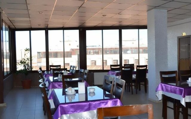 Ekin Hotel