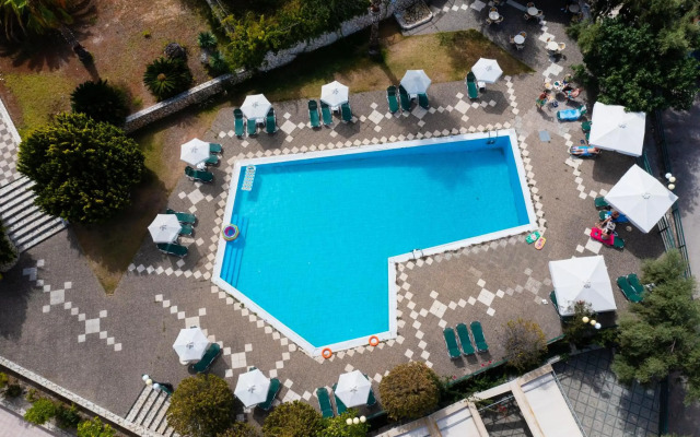 Santa Marina Hotel