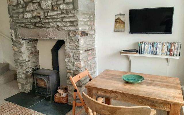 Back Cottage
