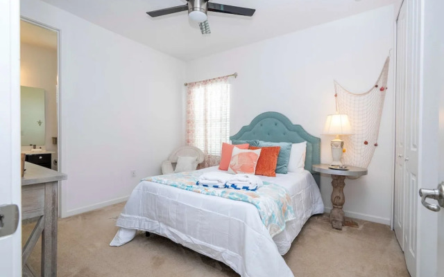 Spacious 6-bedroom Retreat Near Disney Parks