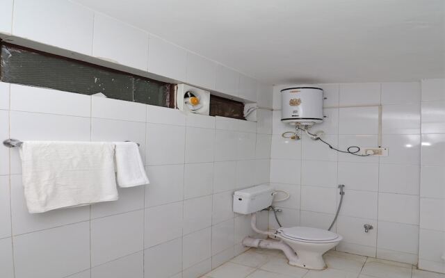 Capital O 13324 Hotel Kosmos Anamika