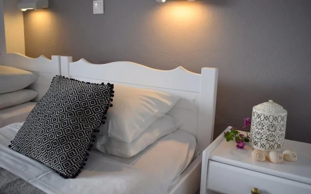 Kalimera Studios and Apartments