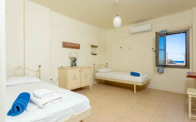 Villa Almira Large Private Pool Walk to Beach Sea Views A C Wifi Car Not Required - 2080 - Villas_and_Bungalows in Panormos - Photo 3