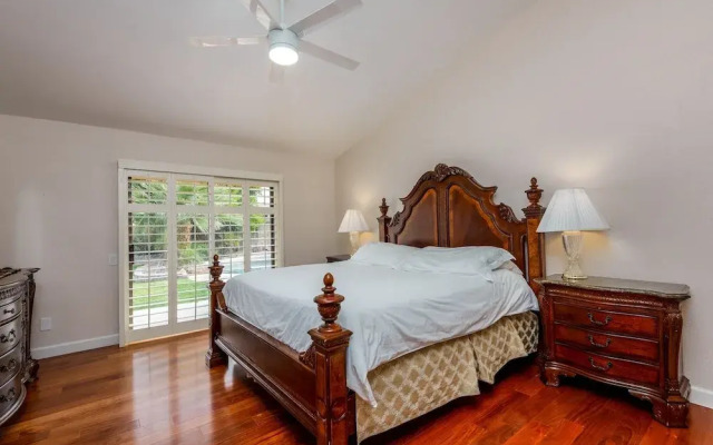 Casa Willow 4 Bedroom Home by RedAwning