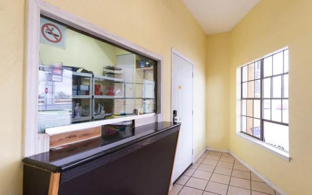 OYO Hotel San Antonio Lackland near Seaworld