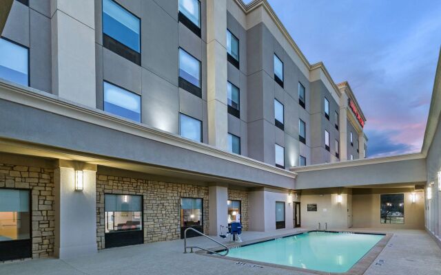 Hampton Inn & Suites Dallas I-30 Cockrell Hill