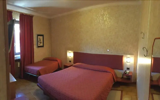 Euro Hotel