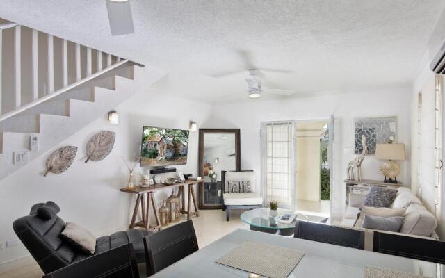 This Property in Centrally Located in a Quiet Residential Neighbourhood
