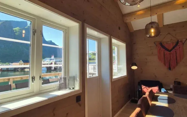 Andøy Vest Rorbuer Reine
