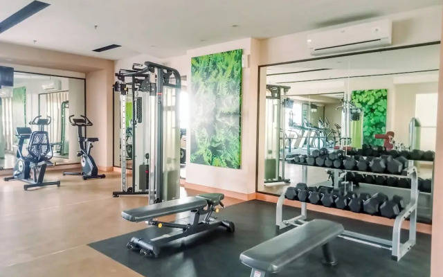 Big and Cozy 3BR Apartment Lucky Tower Residence