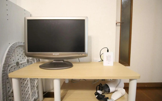 Frere Shichijo/MAX 4PPL FREE WIFI