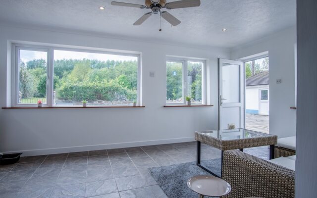 Tucking Mill - 3 Bedroom - Stepaside