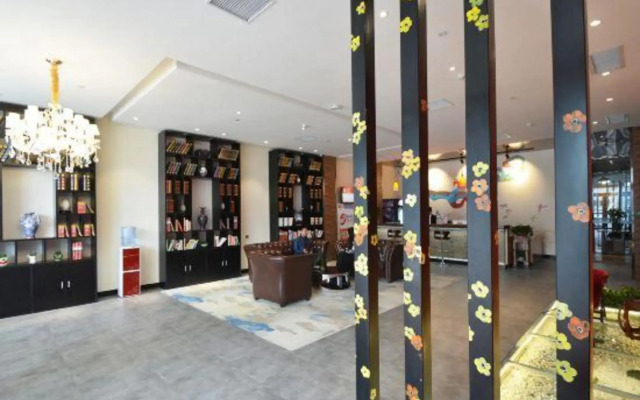 Qingluan Holiday Hotel