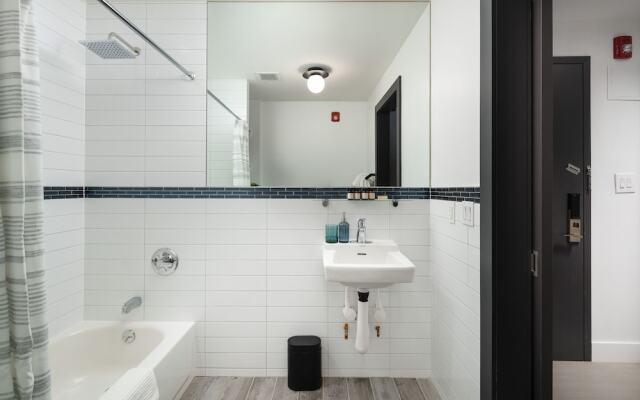 Little Charlie Hotel