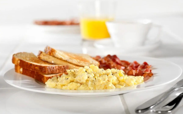 Courtyard by Marriott Boston-Cambridge