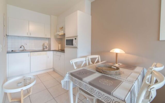 Apartment Zeeflat De Haan
