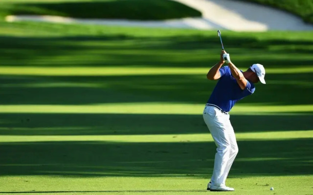 Lakeside Chalet by Mida