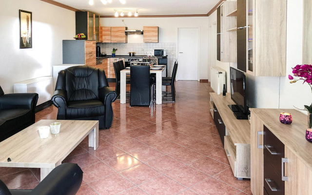 Apartments along Kummerower See, Sommersdorf