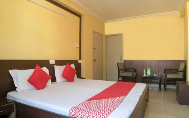 Hotel Comfort Home by OYO