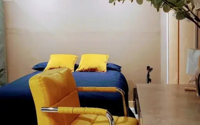 Stunning 1-bed Cabin in Bromley With hot tub