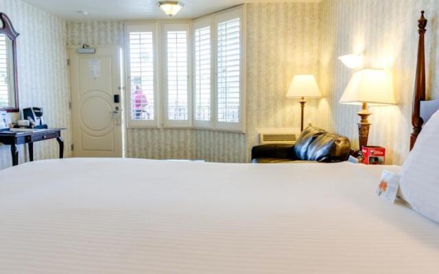 Carousel Inn & Suites