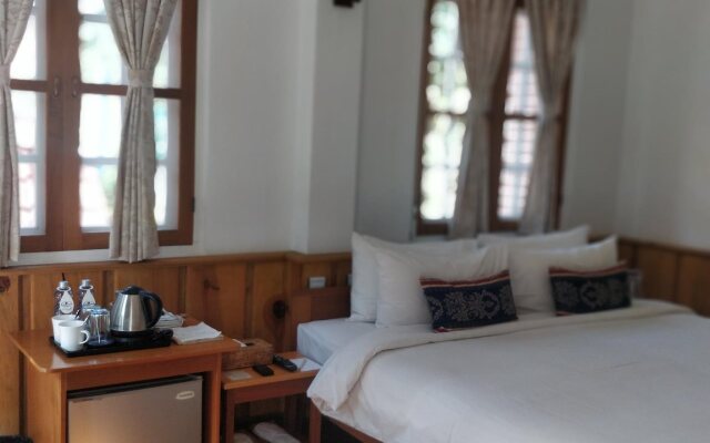 Hillock Villa