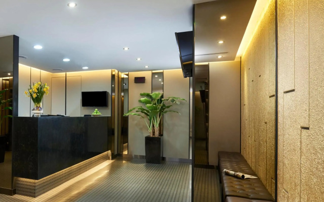 Hotel 81 Gold