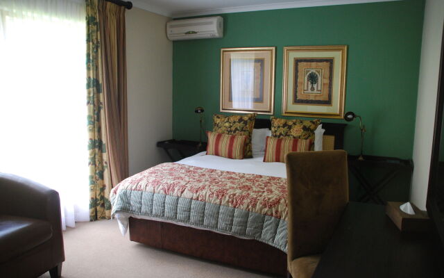 Sunninghill Guest Lodge