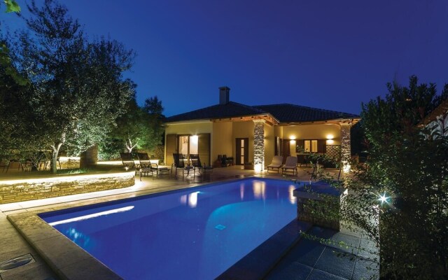 Awesome Home in Sisan With Wifi and 2 Bedrooms