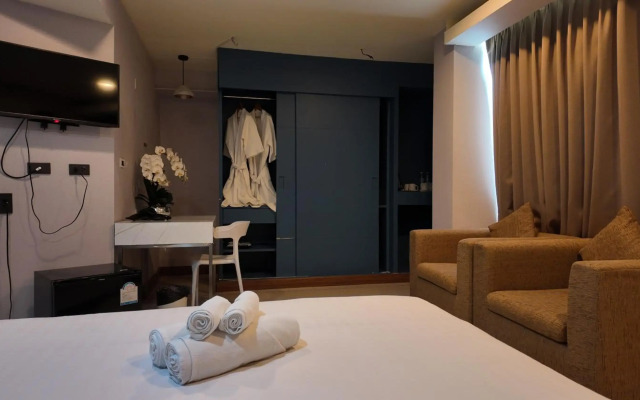 The Heritage Srinakarin Hotel (SHA Extra Plus)